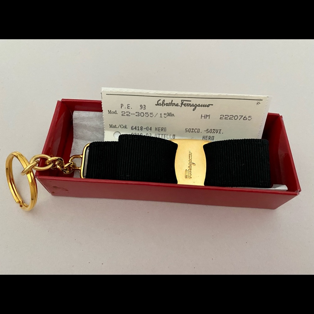 New Salvatore Ferragamo ribbon keychain
